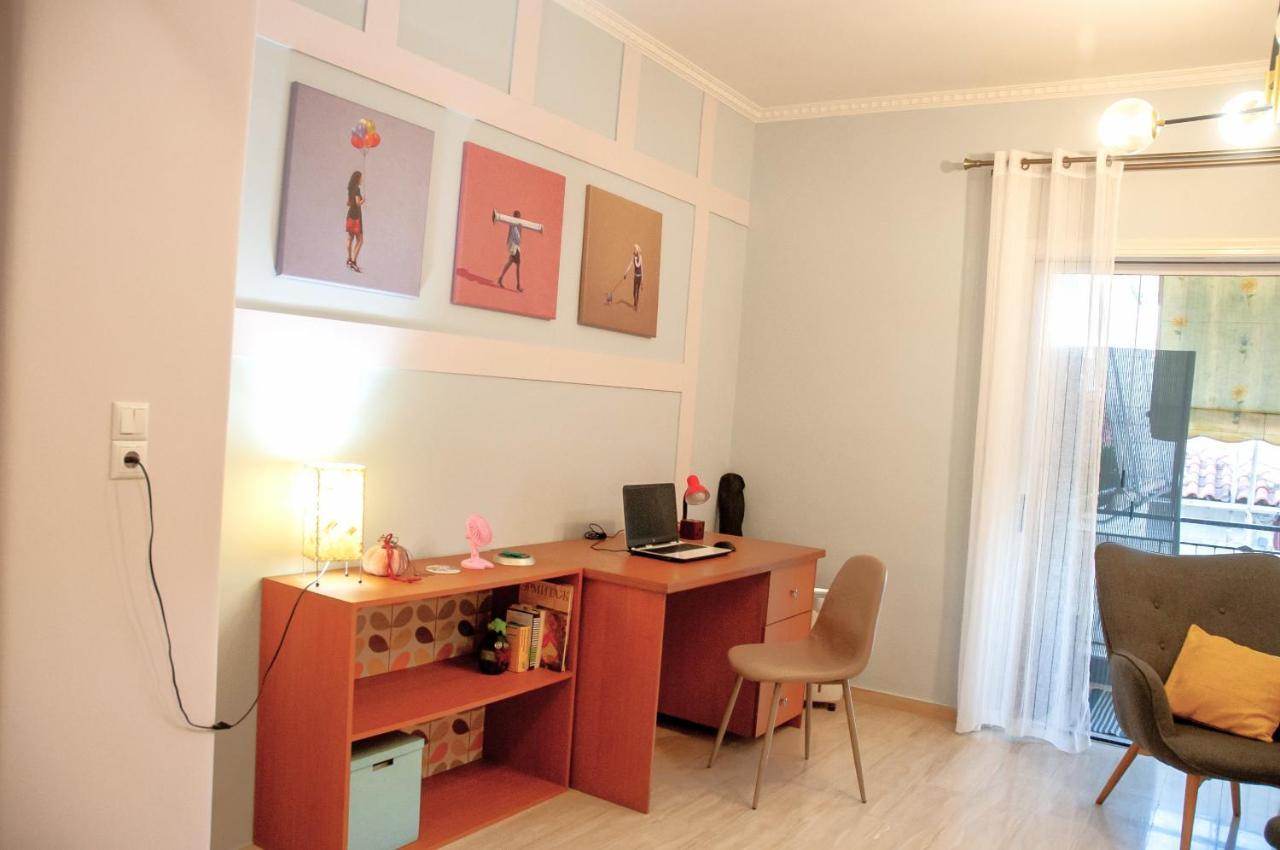Mid Century Modern Apartment - Atelier Ancient Olympia Exteriér fotografie